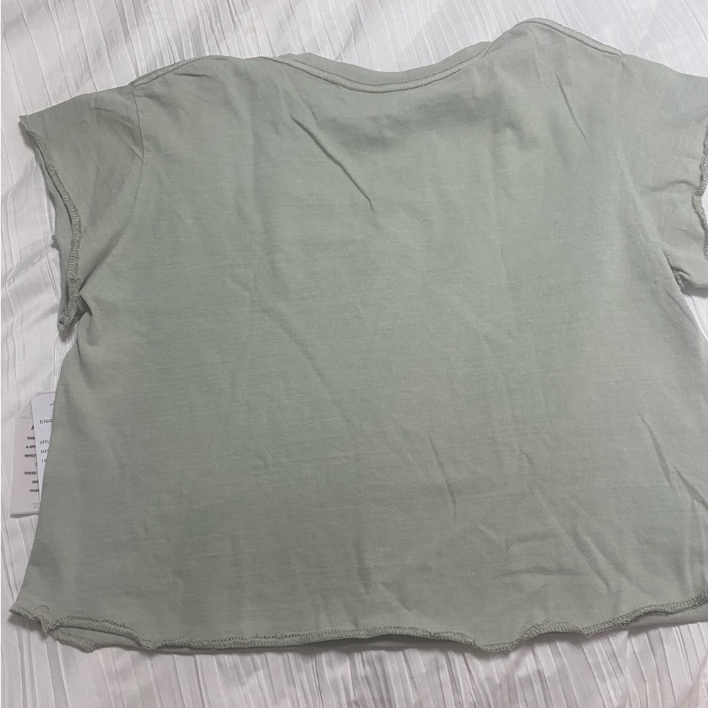 Cropped t-shirt - Picture 6 of 10